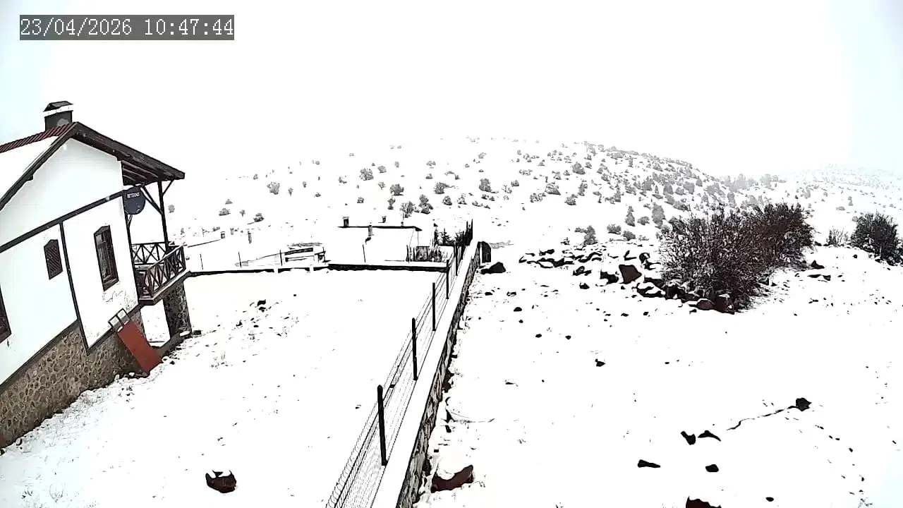 Başkentte kış sürprizi: Beypazarı’nın zirveleri beyaza büründü