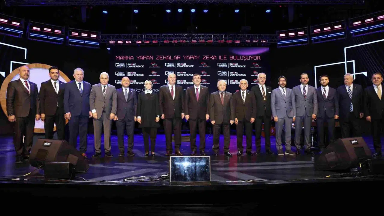 Ankara’nın teknoloji vizyonu 50 bin kişiyi ağırladı: Yapay zeka devrimi başkentte masaya yatırıldı