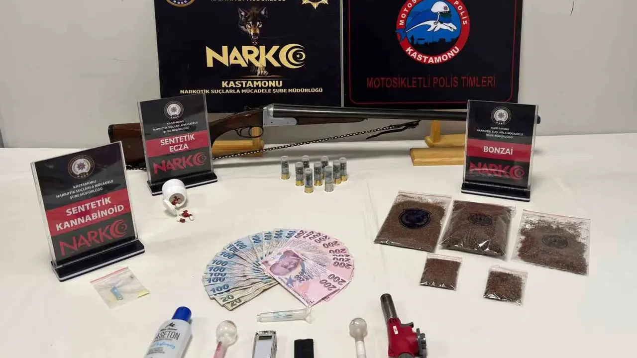 Kastamonu'da zehir tacirlerine geçit yok: İki operasyonda suçüstü yakalandılar