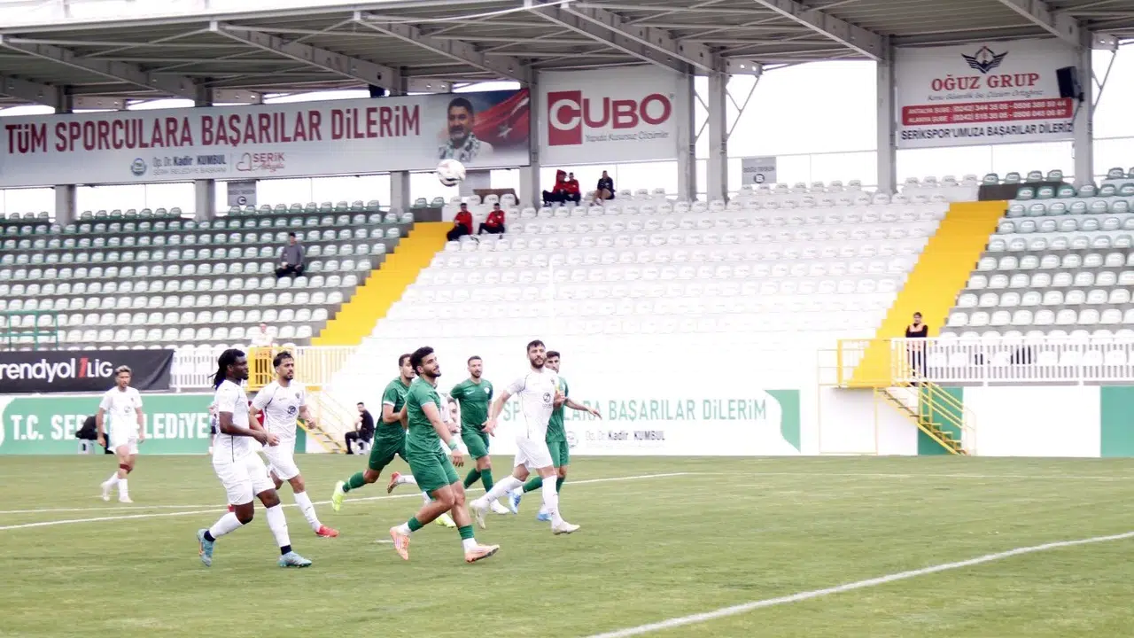 Serikspor evinde fırtına gibi esti: Hatayspor’a geçit vermedi