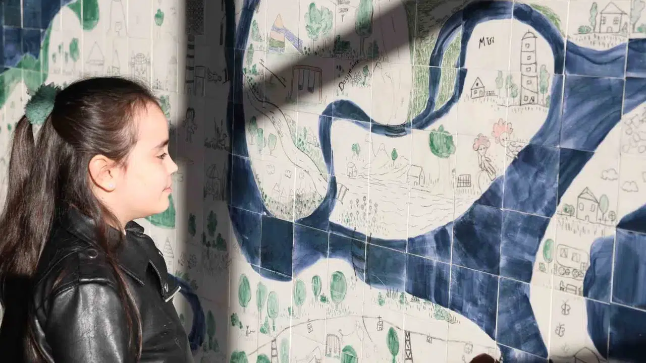 Nilüfer’in minik mimarları: Şehri seramik panoda yeniden inşa ettiler