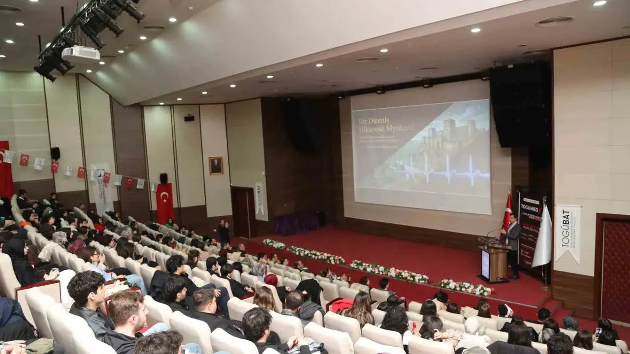 Tıbbın geleceği Tokat’ta buluştu: Canlı ameliyat yayını kongreye damga vurdu