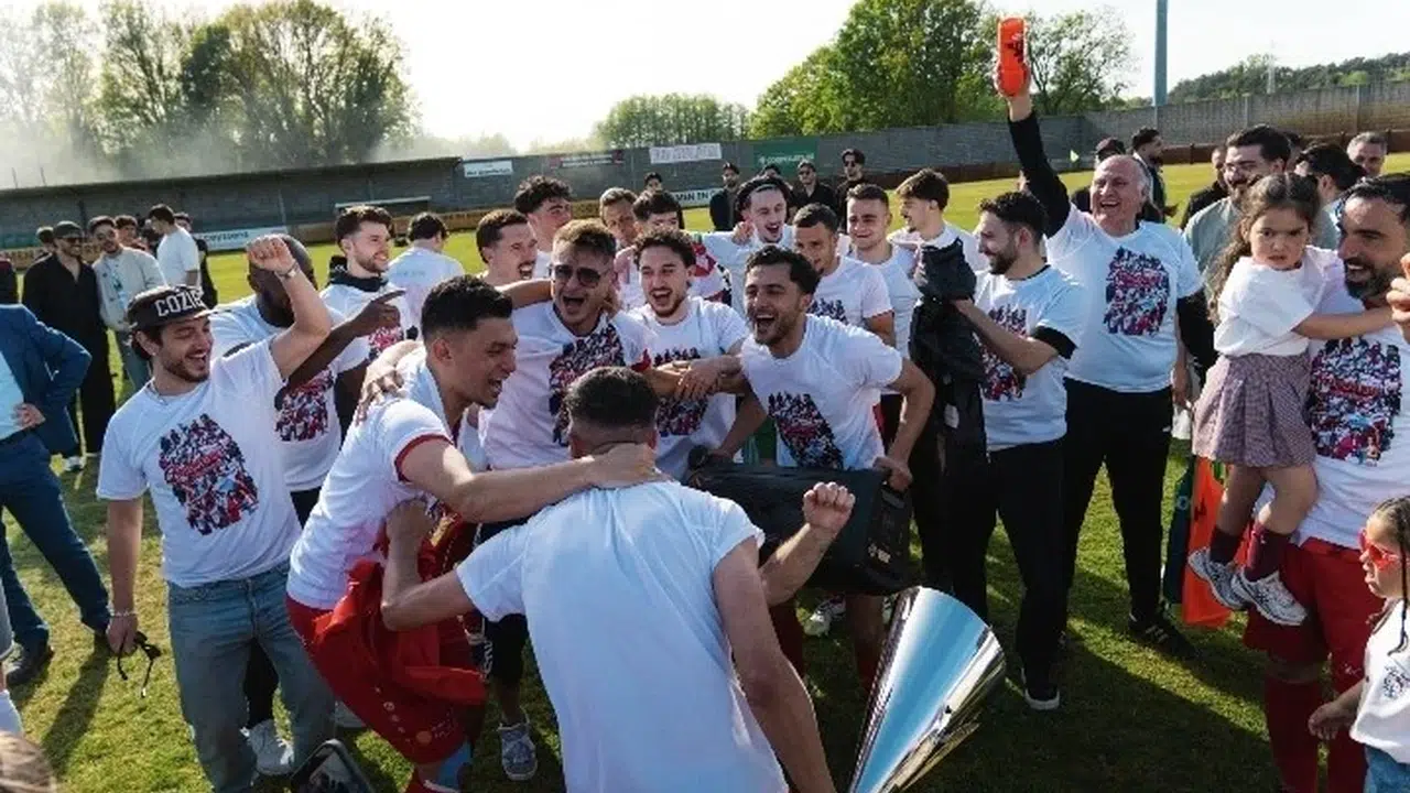 Belçika’da Türk rüzgarı: FC Anadol tarih yazdı, Bölgesel Lig’e adını altın harflerle kazıdı