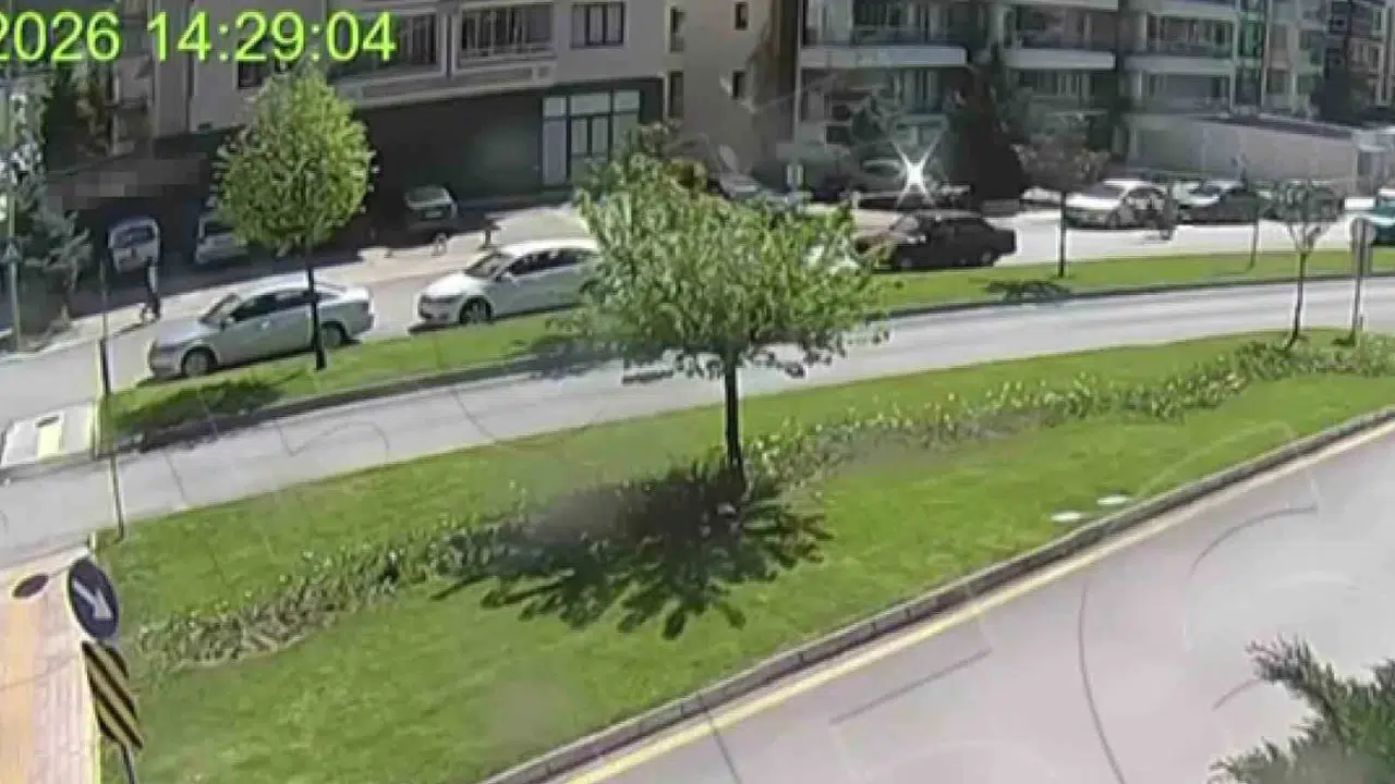 3 saniyelik şovun bedeli ağır oldu: Motosiklet sürücüsüne dudak uçuklatan ceza