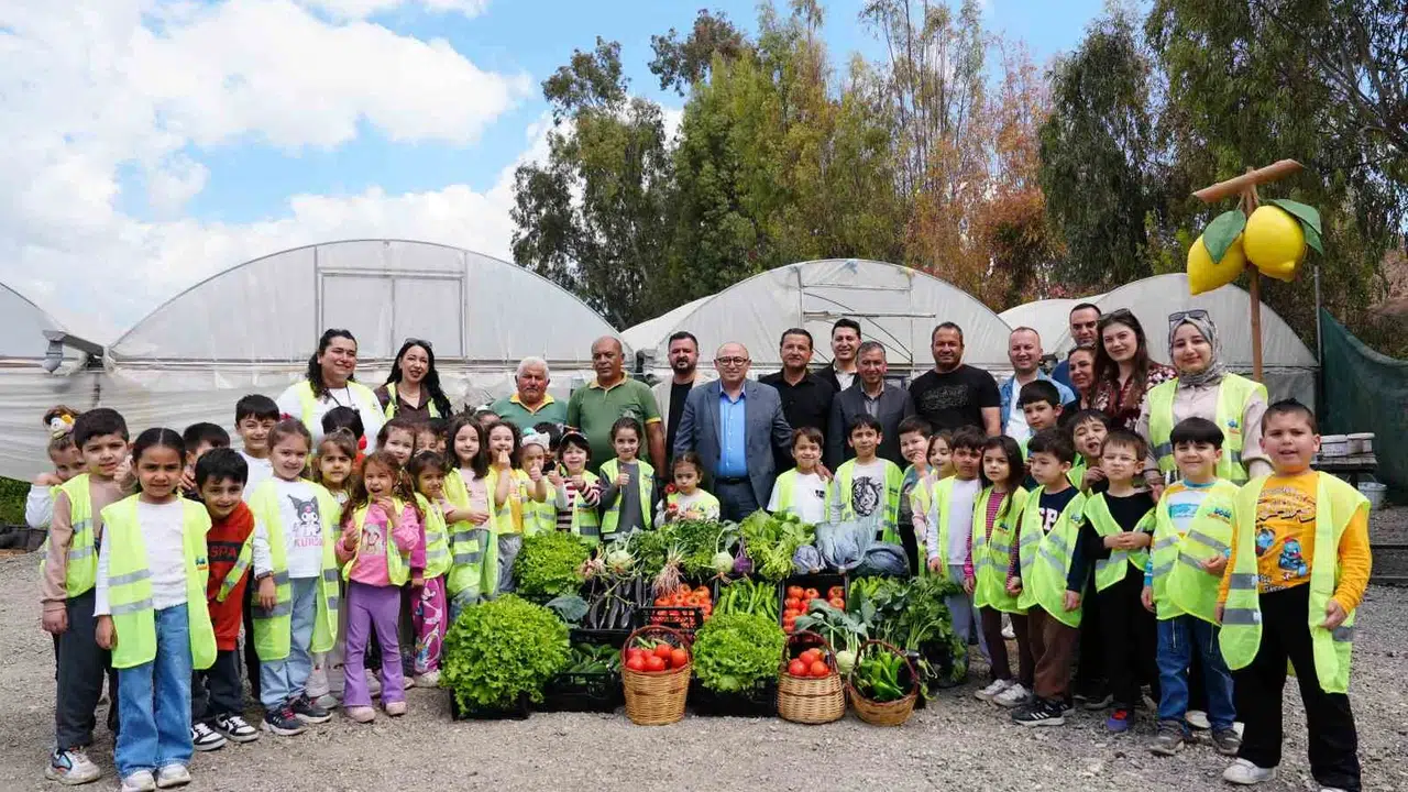 Topraktan sofraya uzanan keyifli yolculuk: Minik eller doğayla buluştu