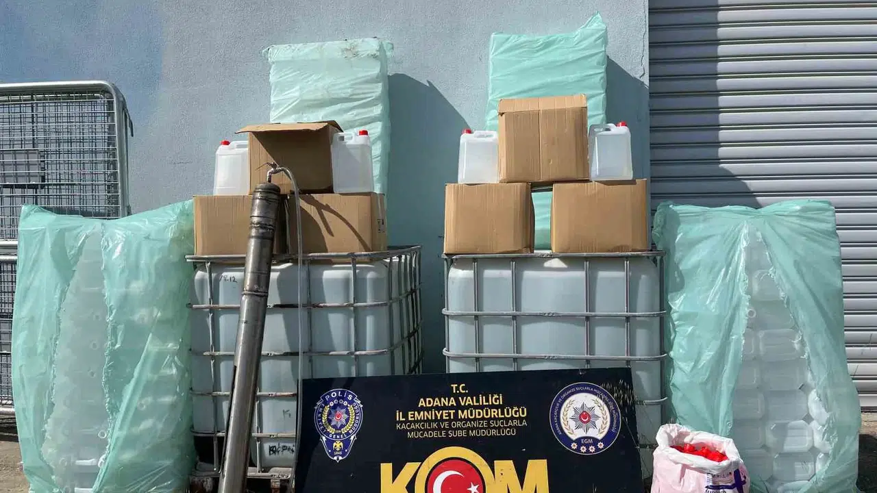 Adana'da zehir tacirlerine büyük darbe: Tonlarca kaçak alkol ele geçirildi
