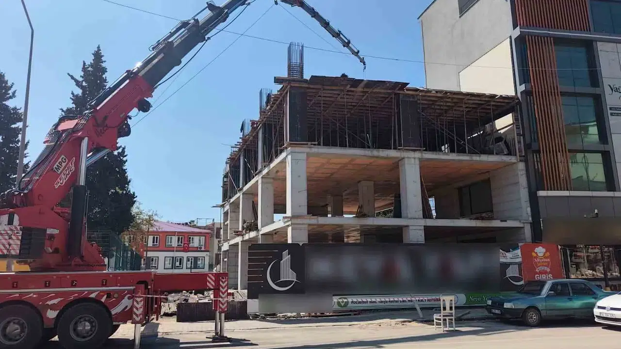 Adıyaman'da küllerinden doğuyor: Esnafın yeni yuvası yıl sonunda hizmete girecek