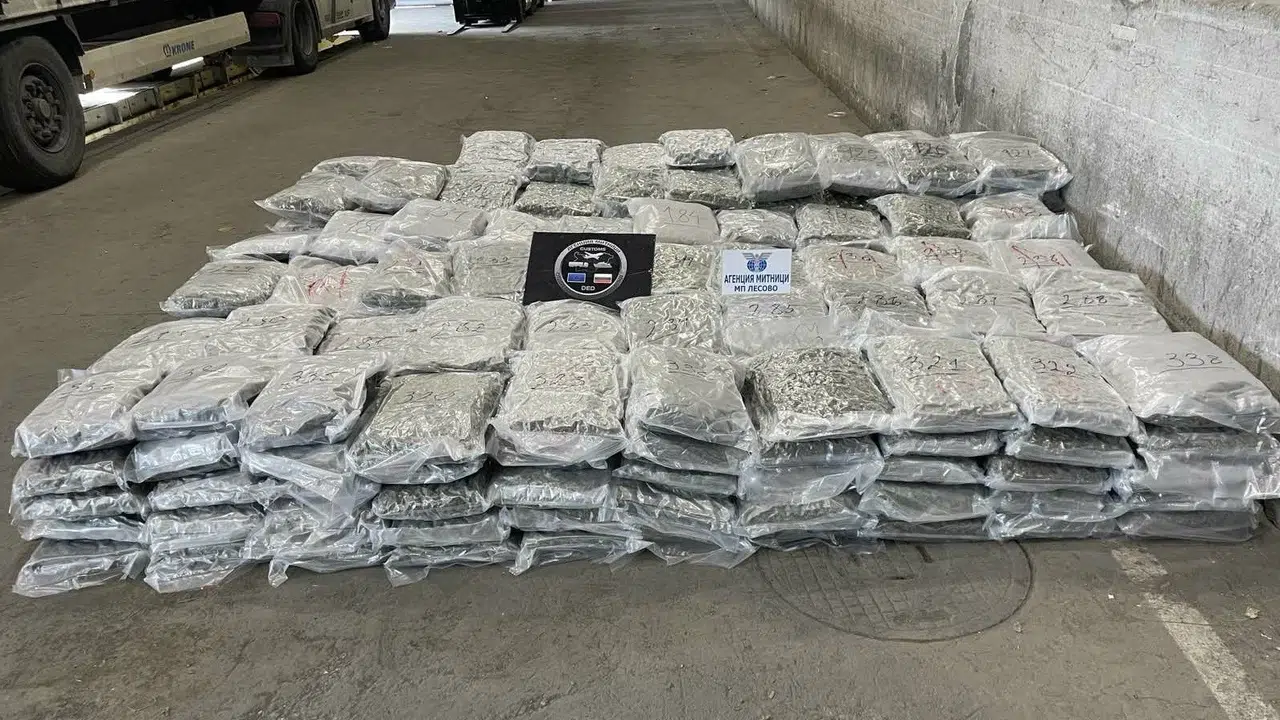 Çamaşır makinesi sevkiyatı kisvesi altında dev sevkiyat: Sınırda 3 milyon euroluk zehir operasyonu