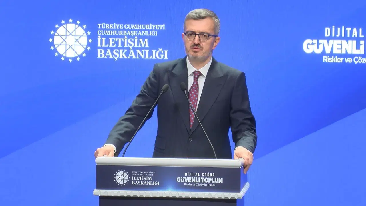 İletişim Başkanı Duran'dan dijital uyarı: Ekran başındaki her saniye bir milli güvenlik meselesi