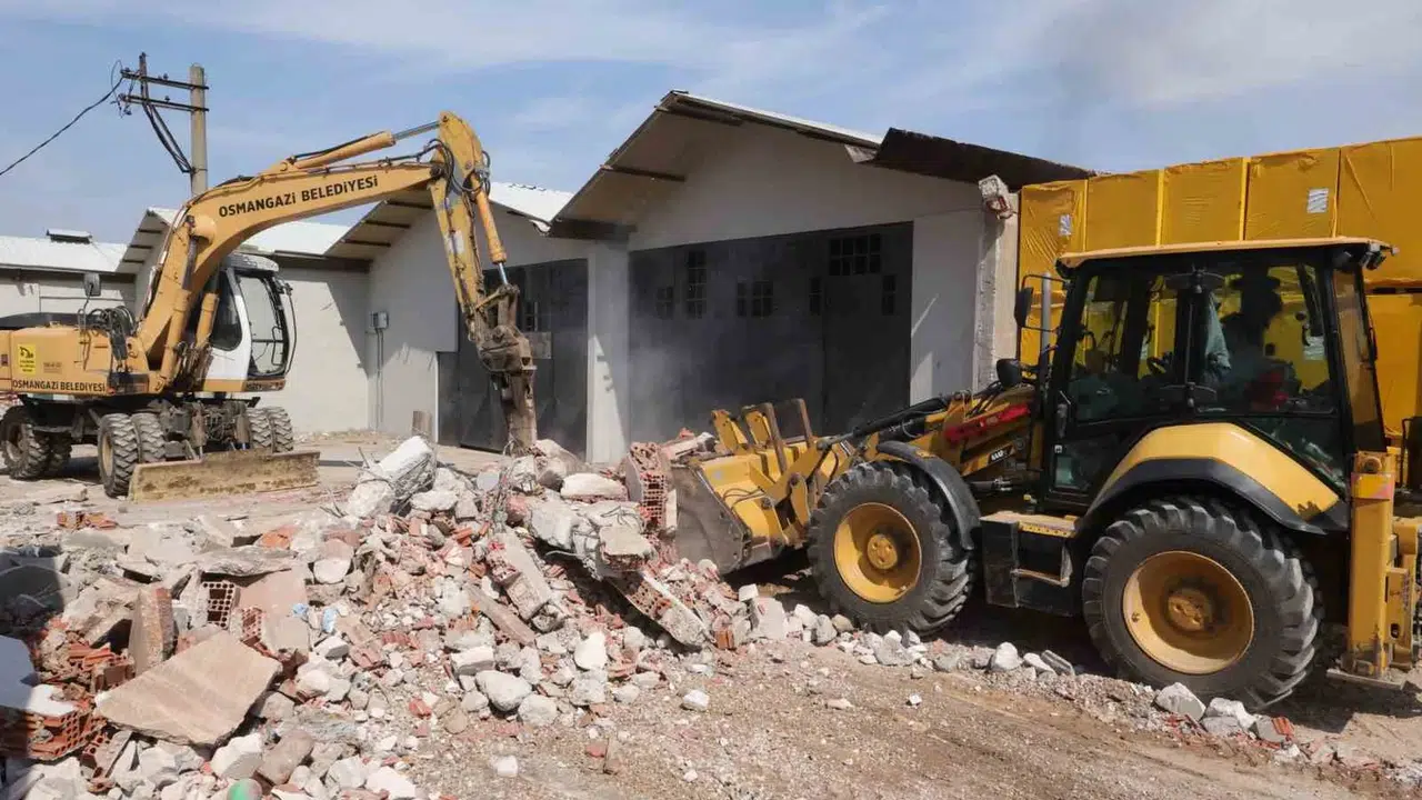 Osmangazi’de ulaşım seferberliği: Çıkmaz sokaklar tarih oluyor, yollar nefes alıyor