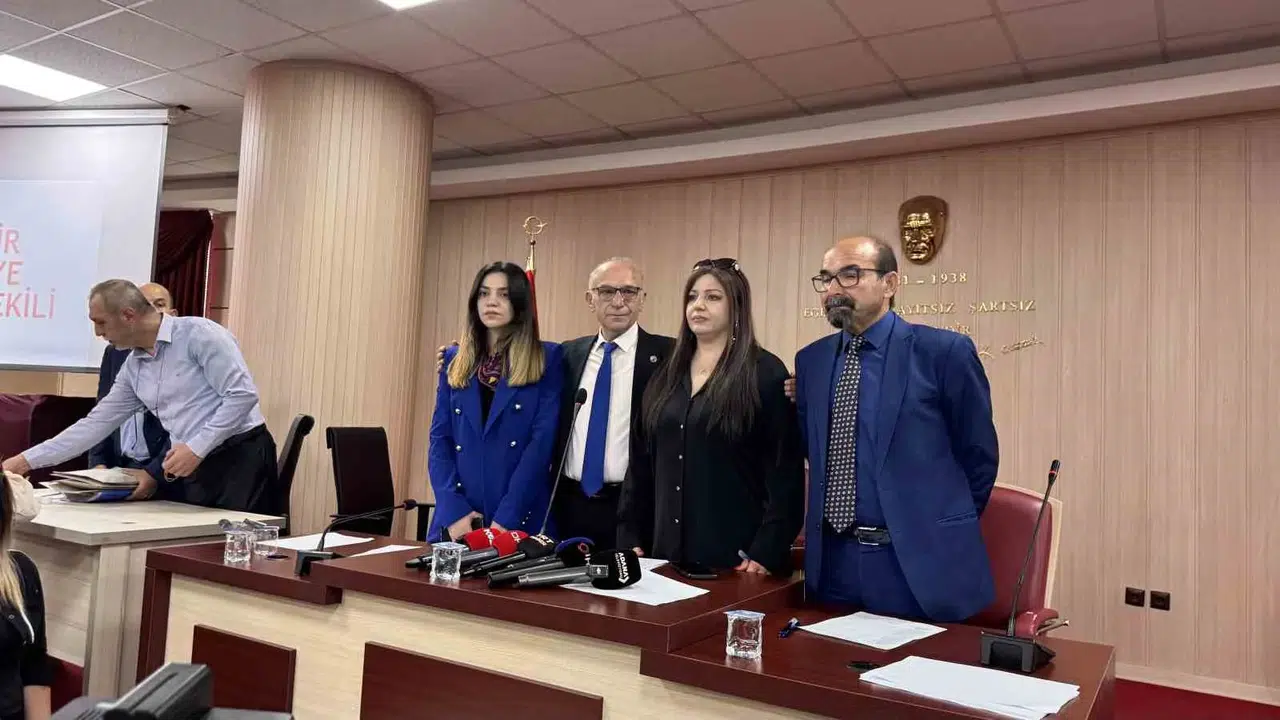 Yüreğir’de yeni dönem: Başkanvekili koltuğuna Cafer Boyraz oturdu