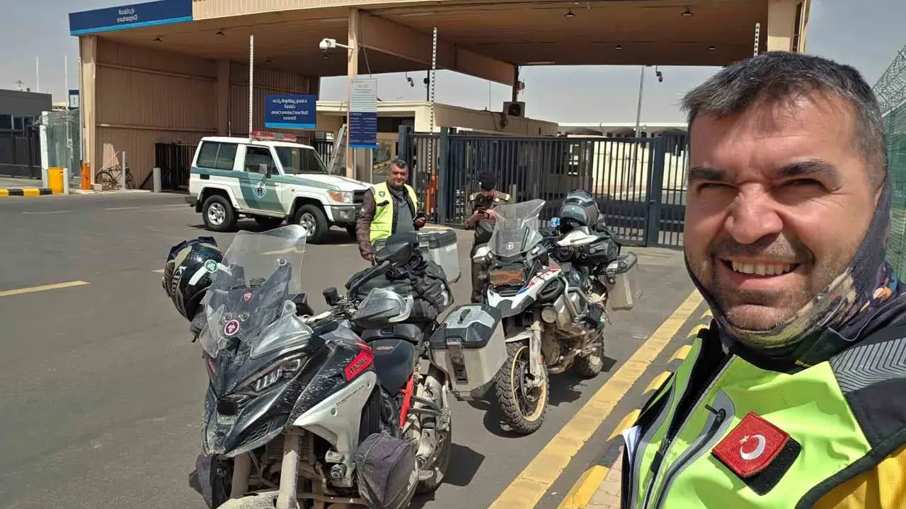 Alanya’dan kutsal topraklara iki teker üzerinde 7 bin kilometrelik macera