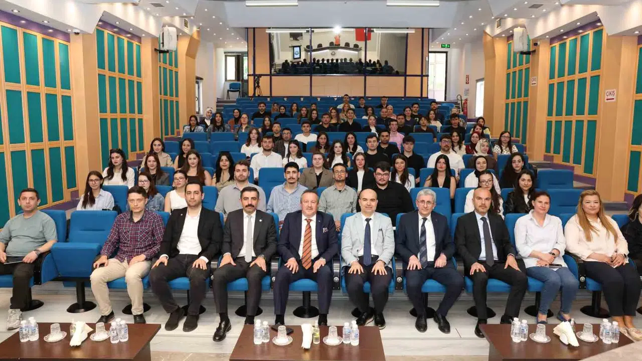 Gençlerin rotası sanayi oldu: Selim Yaymanoğlu’ndan geleceğin liderlerine kritik tavsiyeler