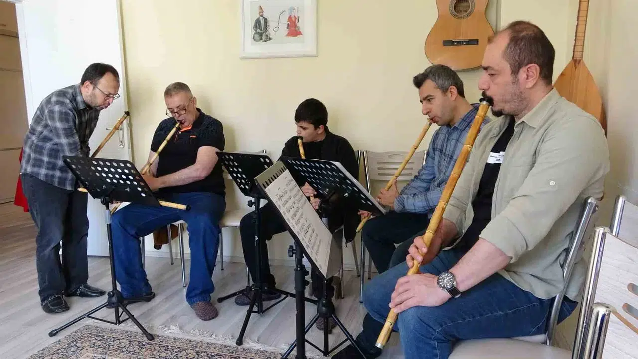 Kütahya'nın kalbinde ney sesiyle ruhlar dinleniyor: Asırlık gelenek geleceğe taşınıyor