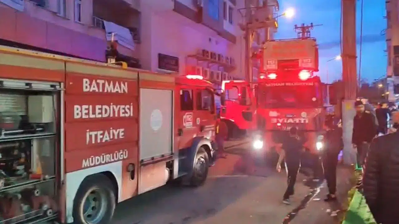 Batman’da dehşet dolu anlar: Bir daireden yükselen dumanlar acı gerçeği ortaya çıkardı