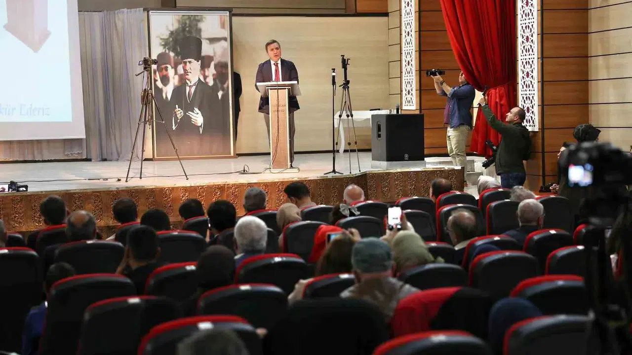 Erzincan’da şiirle gelen arınma: Vali Aydoğdu’dan modern çağa  samimiyet  uyarısı