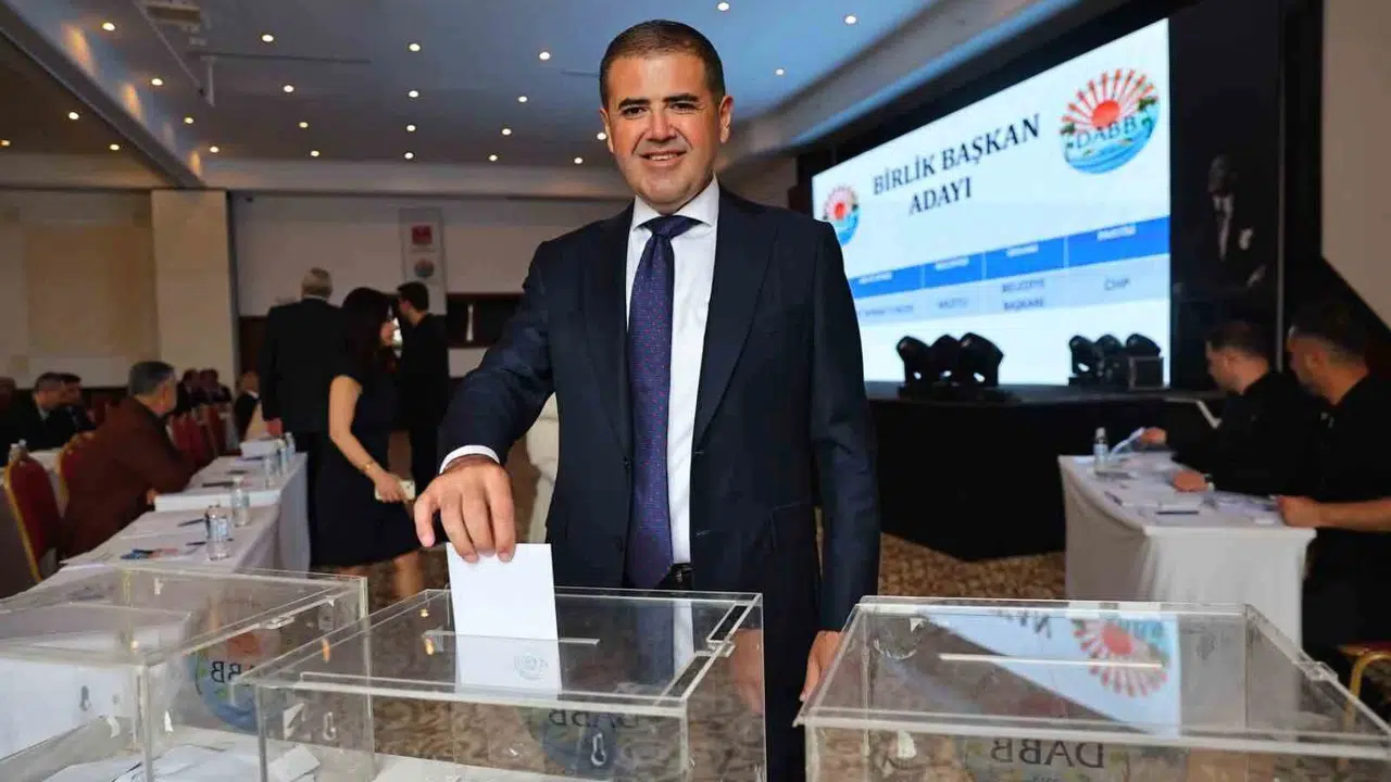 Mezitli’de güven tazeledi: Ahmet Serkan Tuncer DABB’da ikinci döneme başladı