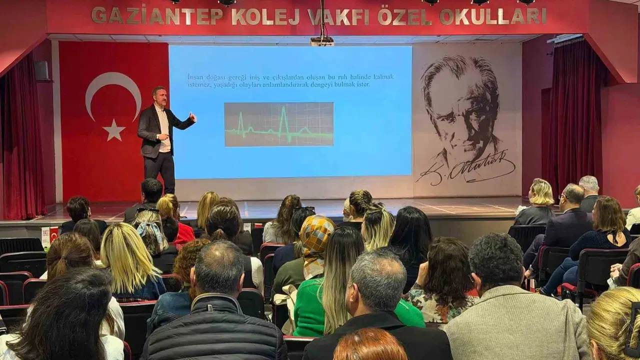 Çocuk yetiştirmede altın kural: Duygulara özgürlük, sınırlara netlik