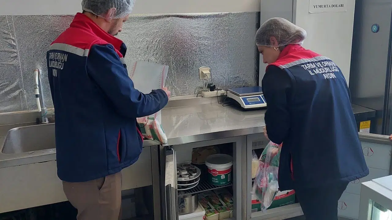 Bozdoğan’da gıda denetimlerinde sıkı takip: Süt ürünleri laboratuvara gönderildi