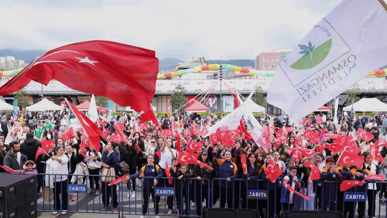 Osmangazi’de bayramın adresi meydan oldu: Çocuklar için üç günlük kesintisiz eğlence