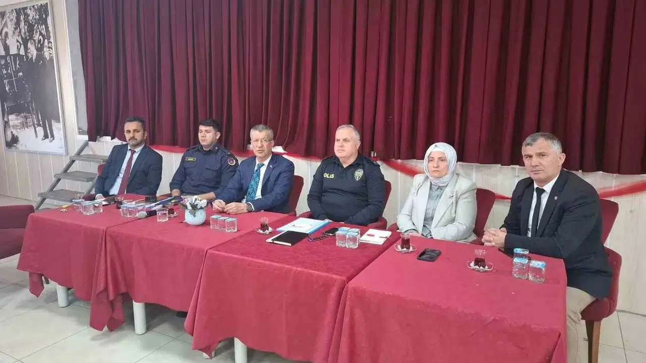 Babaeski’de eğitimde güvenli yarınlar için düğmeye basıldı: Kurumlar tek vücut oldu