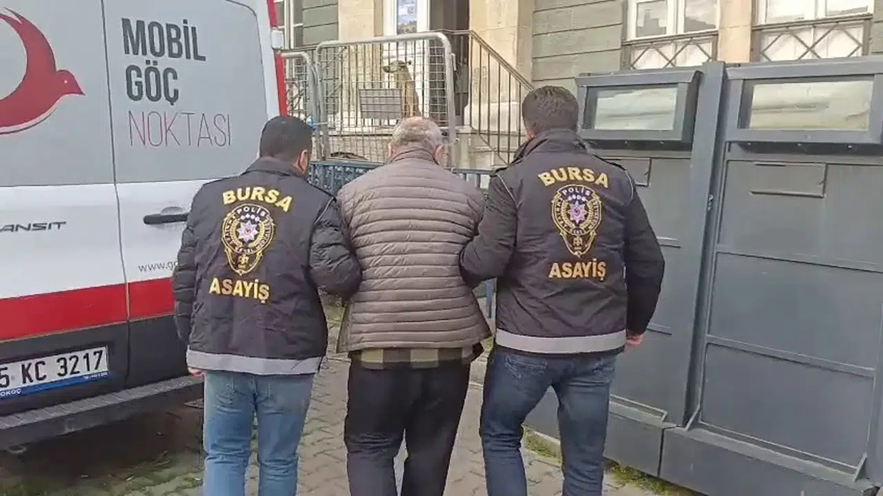 9 estetikle bambaşka biri oldu: 11 yıllık firar, işçi servisinde son buldu
