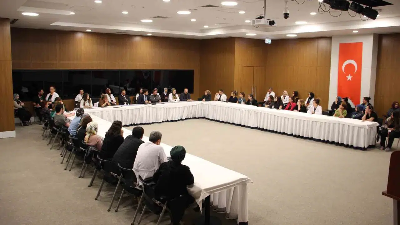 Elazığ’da sağlıkta kalite atağı: Sahadaki kahramanlar çözüm için bir araya geldi