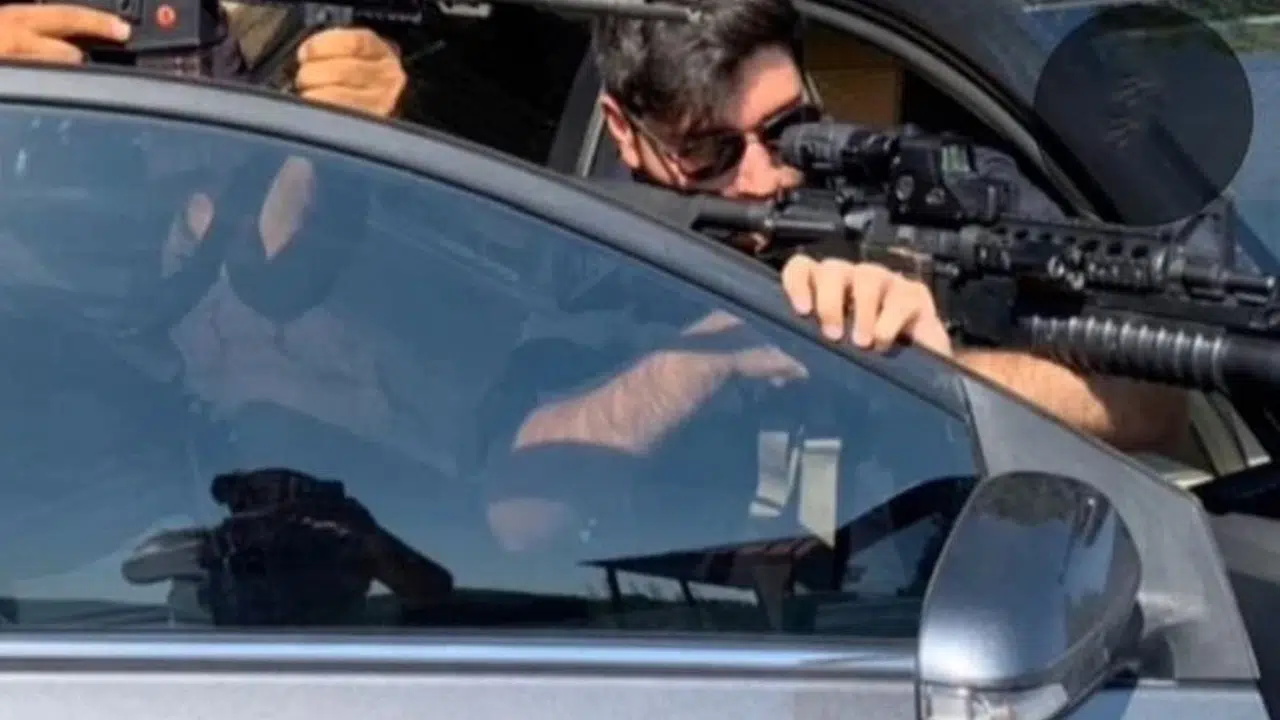 Gülistan Doku dosyasında yeni gelişme: Eski Valinin oğlunun silahlı fotoğrafları gündeme oturdu