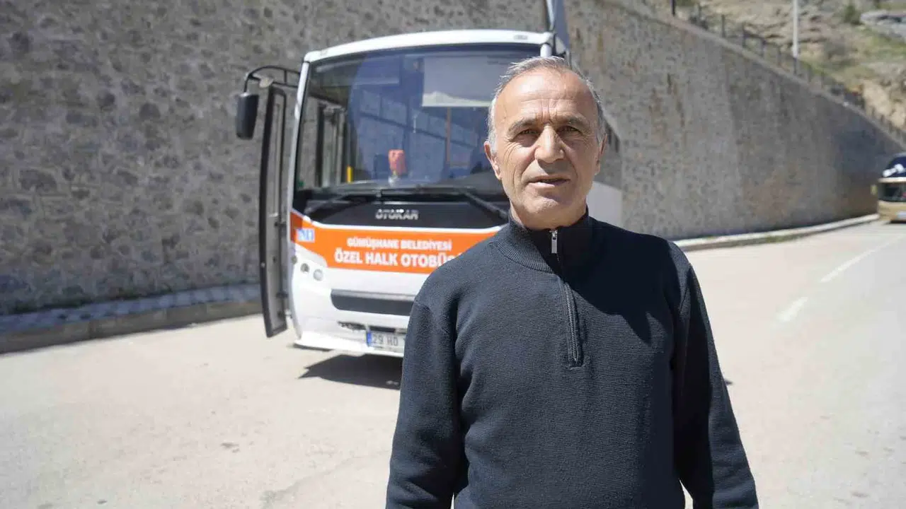 Gümüşhane'de dolmuşta korku dolu anlar: Şoförün örnek davranışı hayat kurtardı