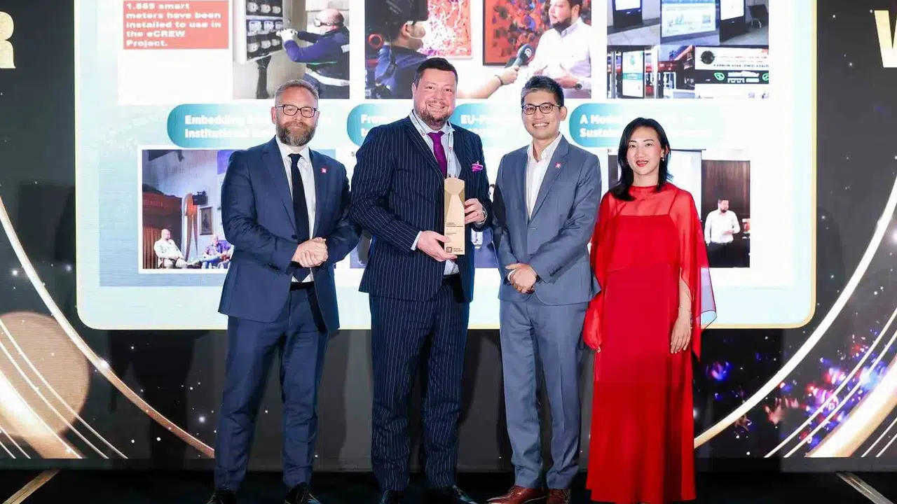 İzmir’den Asya’ya uzanan büyük gurur: Yükseköğretimin Oscar’ı İEÜ’nün oldu