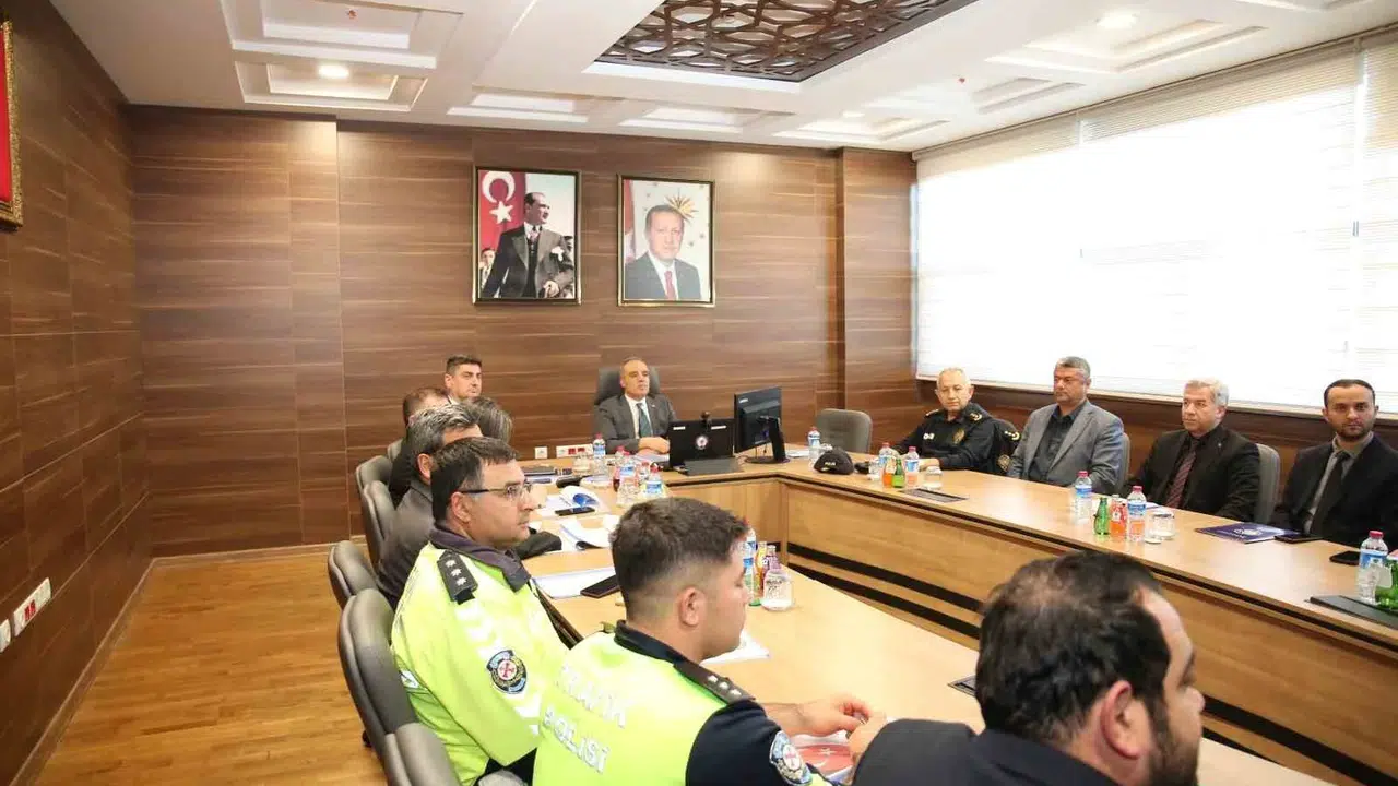 Afyonkarahisar’da 1 Mayıs mesaisi: Emniyetten huzur ve güven garantisi