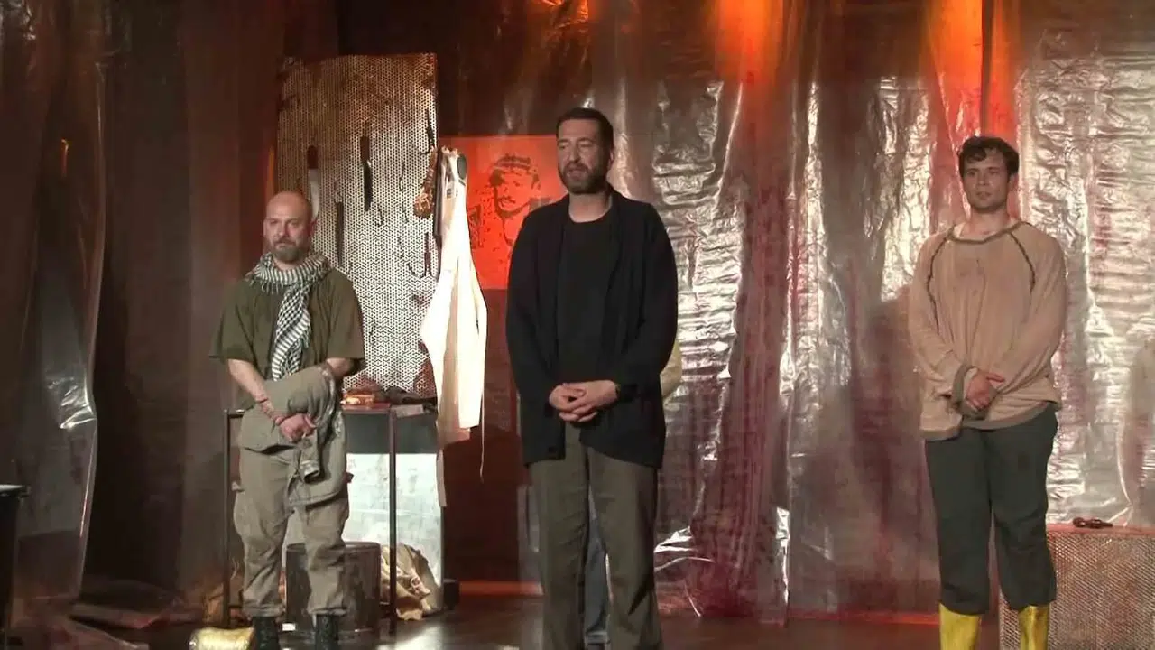 Sahne ışıkları Beyoğlu’nda emniyet mensupları için yandı: Filistin’in acısı tiyatroyla dile geldi