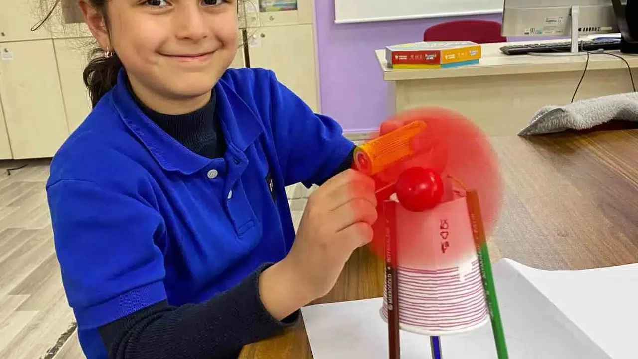 Menteşe’de dijital devrim: Çocuklar kendi robotlarını tasarlıyor