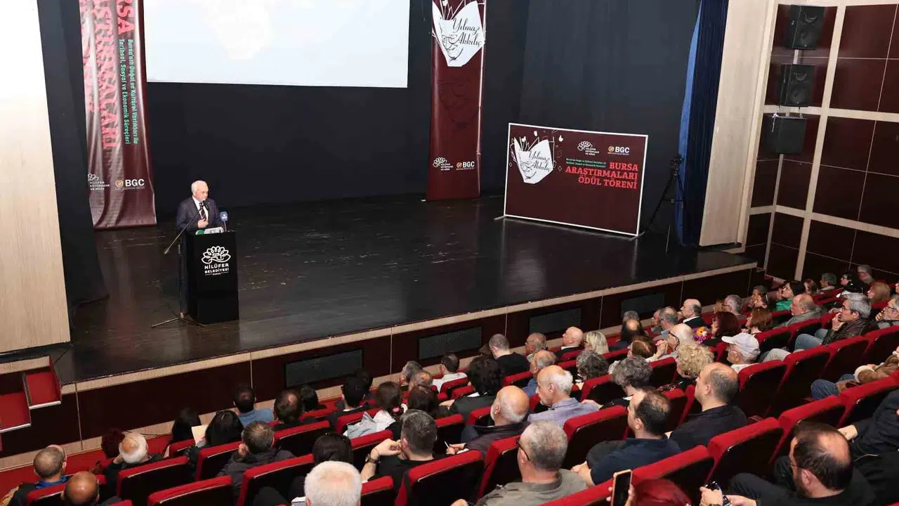 Bursa’nın Hafızasına Işık Tutanlar Ödüllerine Kavuştu: Yılmaz Akkılıç’ın Mirası Yaşıyor