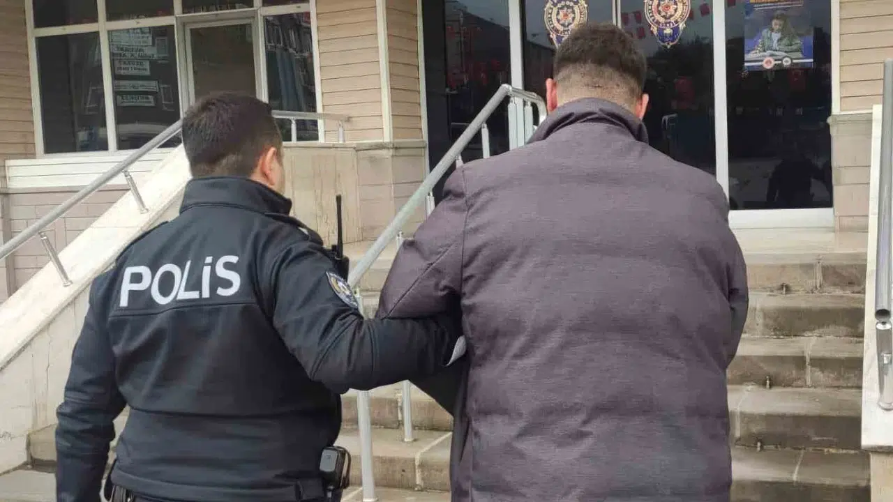 Kırıkkale’de kaçış sona erdi: Aranan iki hükümlü kıskıvrak yakalandı