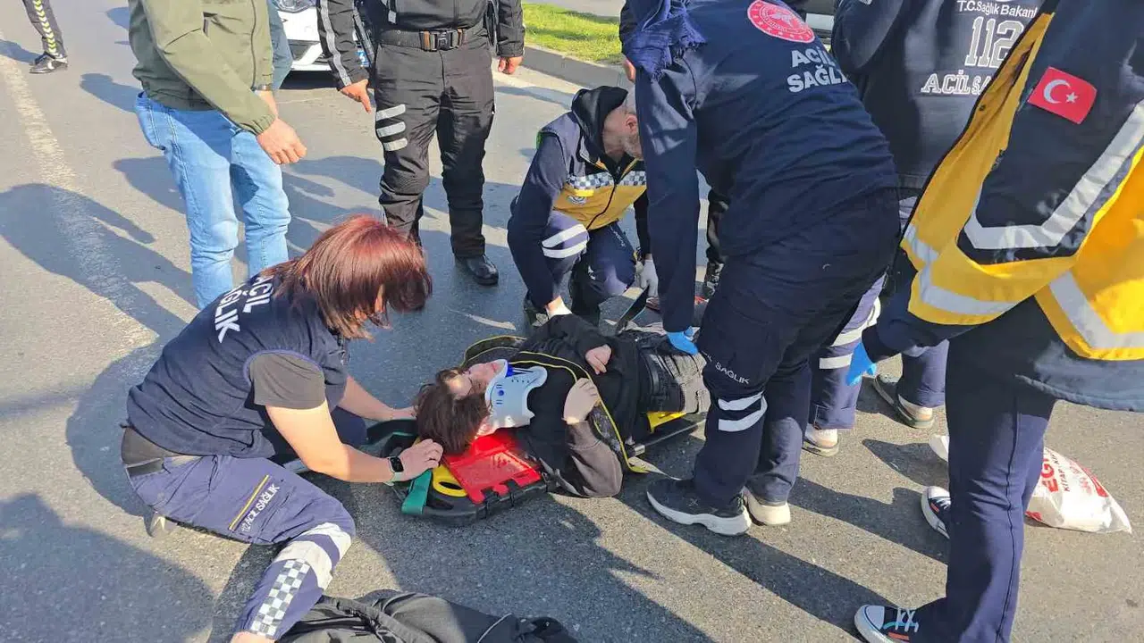 Ereğli'de korku dolu anlar: Sağlık personelinin aracı öğrenciye çarptı