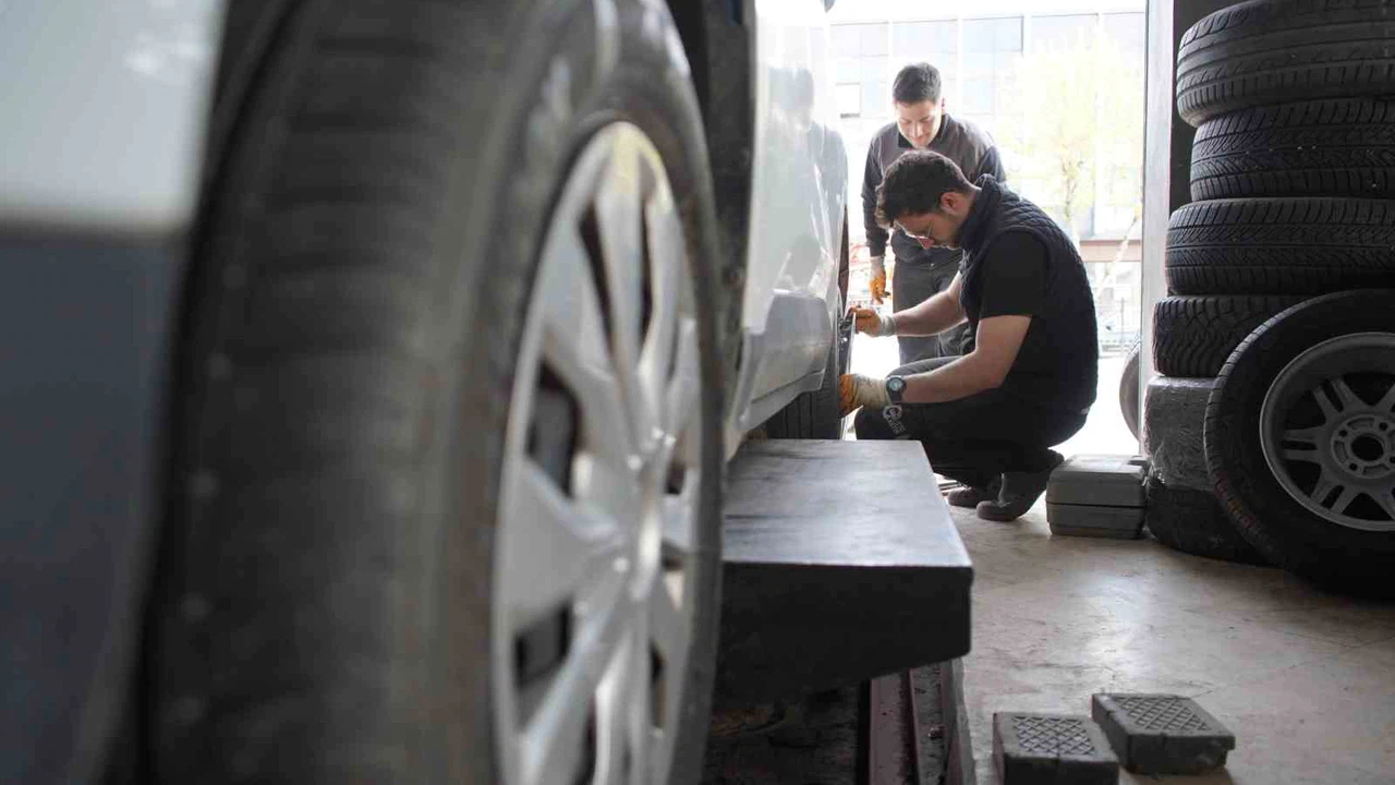 Sürücüler buraya! 15 Nisan sınırı geçildi: Değiştirmeyene hem ceza hem zarar!