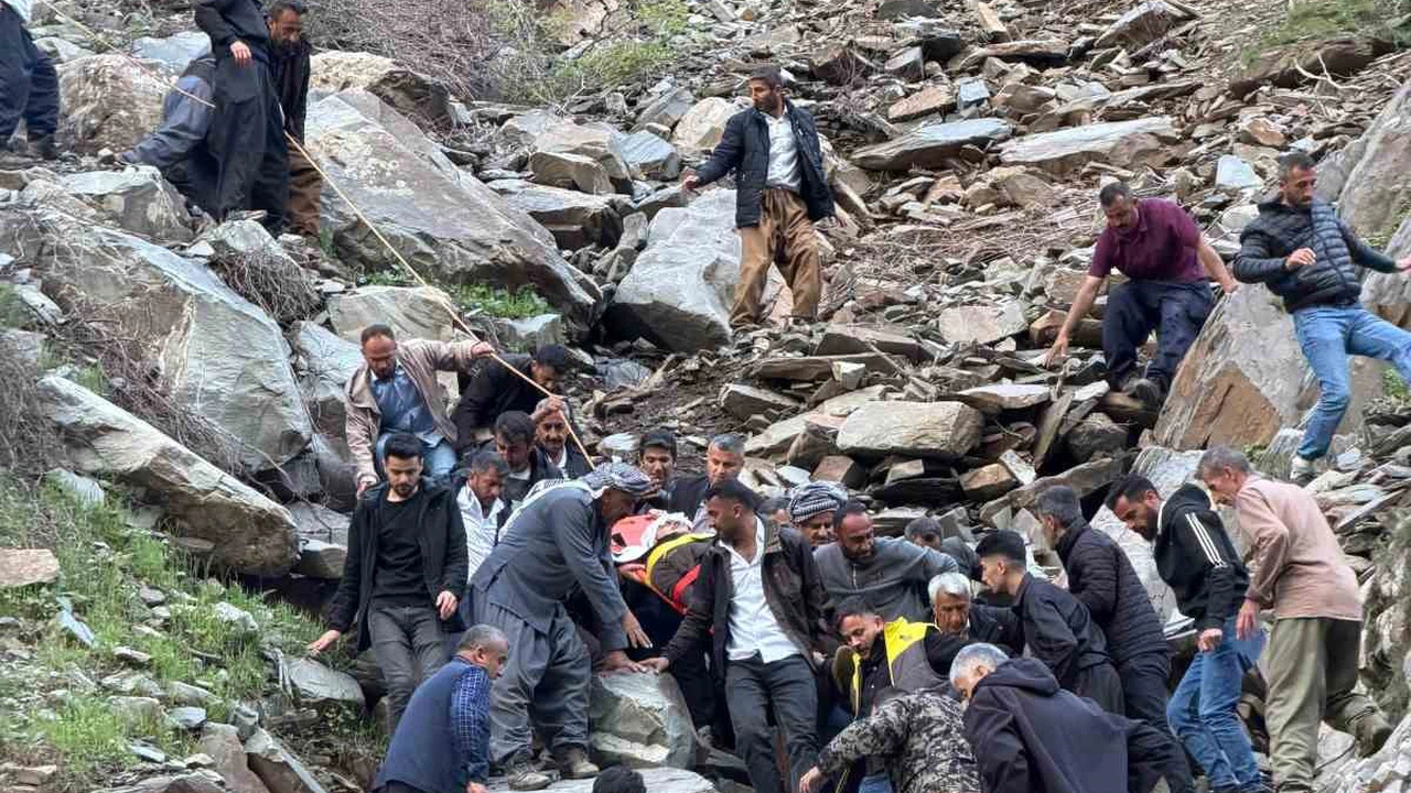 Pancar toplamaya gitti, kayalıklardan düşerek yaralandı