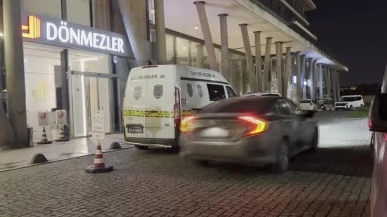 Zeytinburnu’nda kızını öldüren eski eşini ağır yaralayan şahıs yakalandı