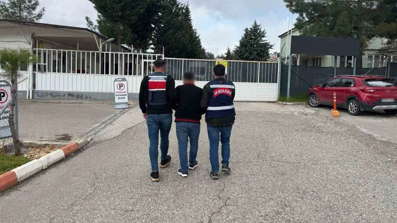Sosyal medya üzerinden yasadışı bahis tuzağı: Jandarma düğmeye bastı, 2 kişi cezaevini boyladı