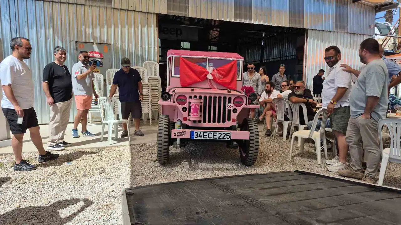 Bodrum’da masalsı düğün hazırlığı: Hurdalıktan çık…