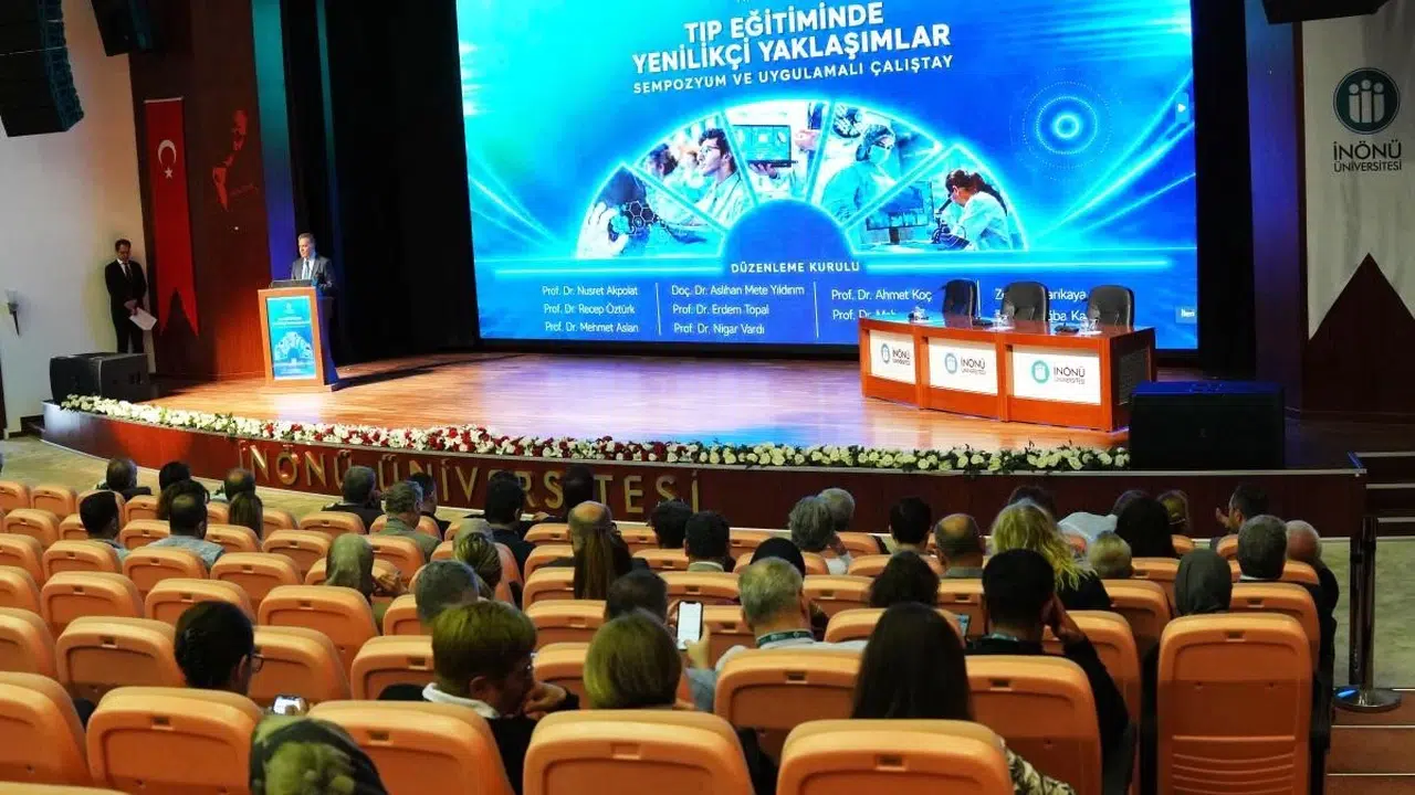 Tıp eğitiminde ezber dönemi kapanıyor: İnönü Üniversitesi geleceğin hekimlerini dijital dönüşümle yetiştirecek