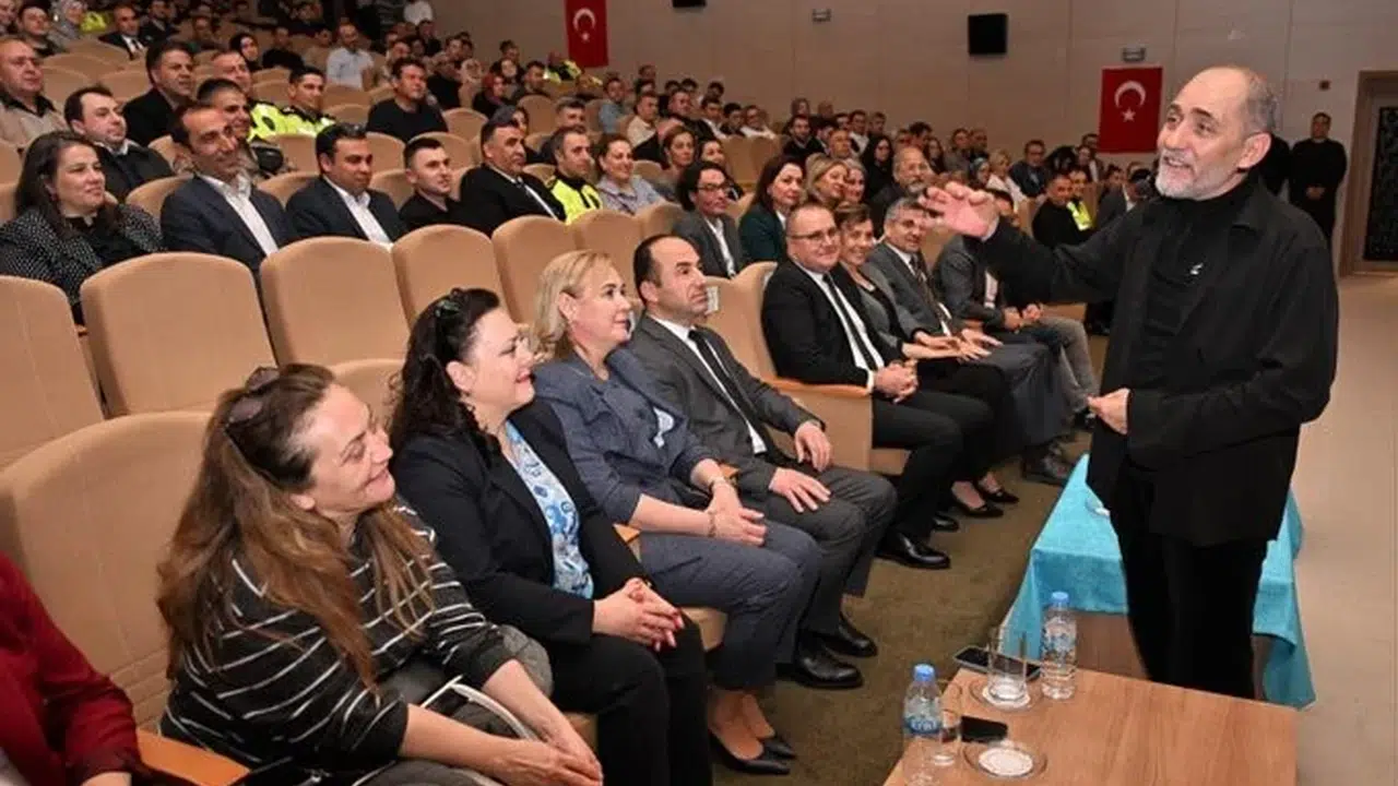 Emniyet teşkilatında moral dopingi: Başmüfettiş Ahmet Sula meslektaşlarıyla buluştu
