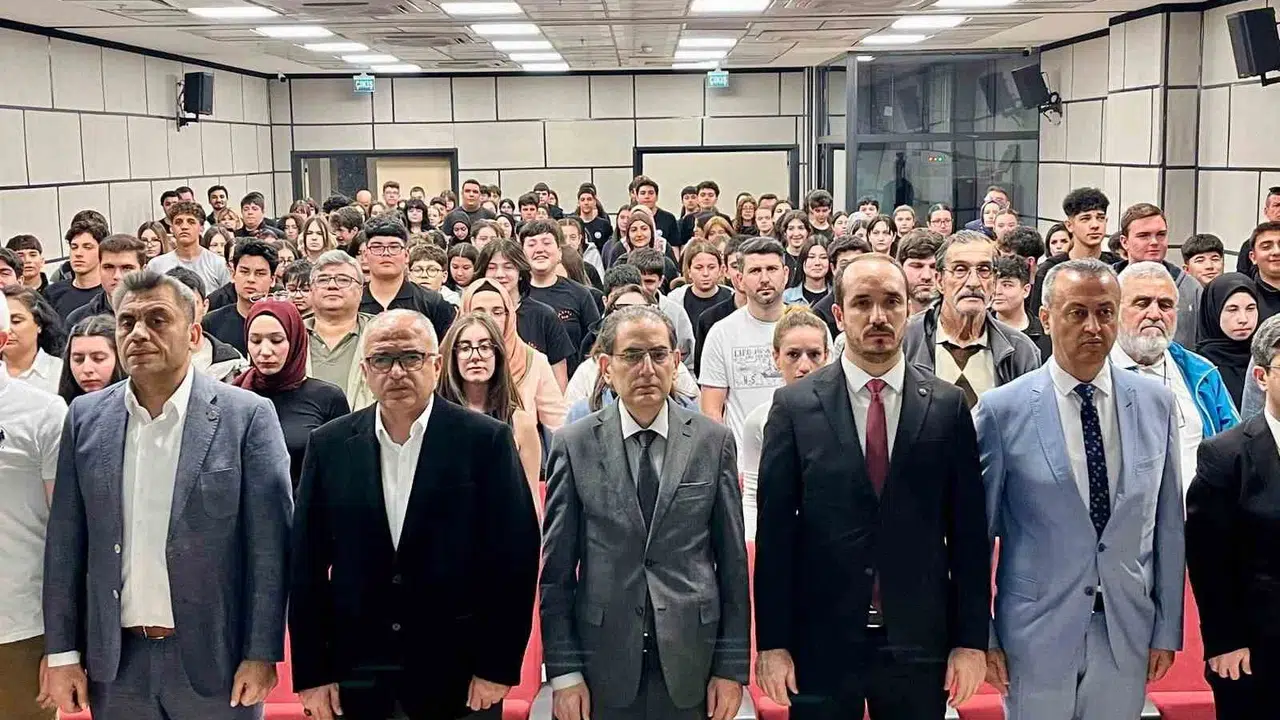 Osmanlı'nın manevi mimarı Bilecik'te anıldı: 700 yıllık miras akademik mercek altında