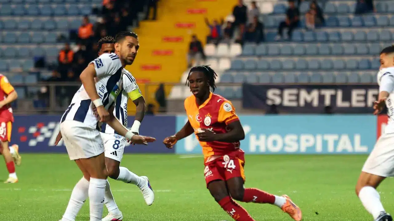 Şampiyonun İstanbul turunda sessiz başlangıç: Kasımpaşa ile Galatasaray kozlarını paylaşıyor