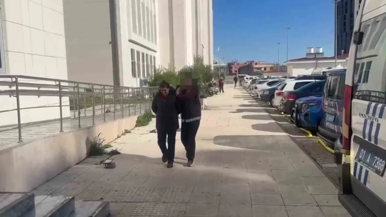 Adana'da narkotik operasyonu: Aranan 22 suçlu demir parmaklıklar ardına gönderildi