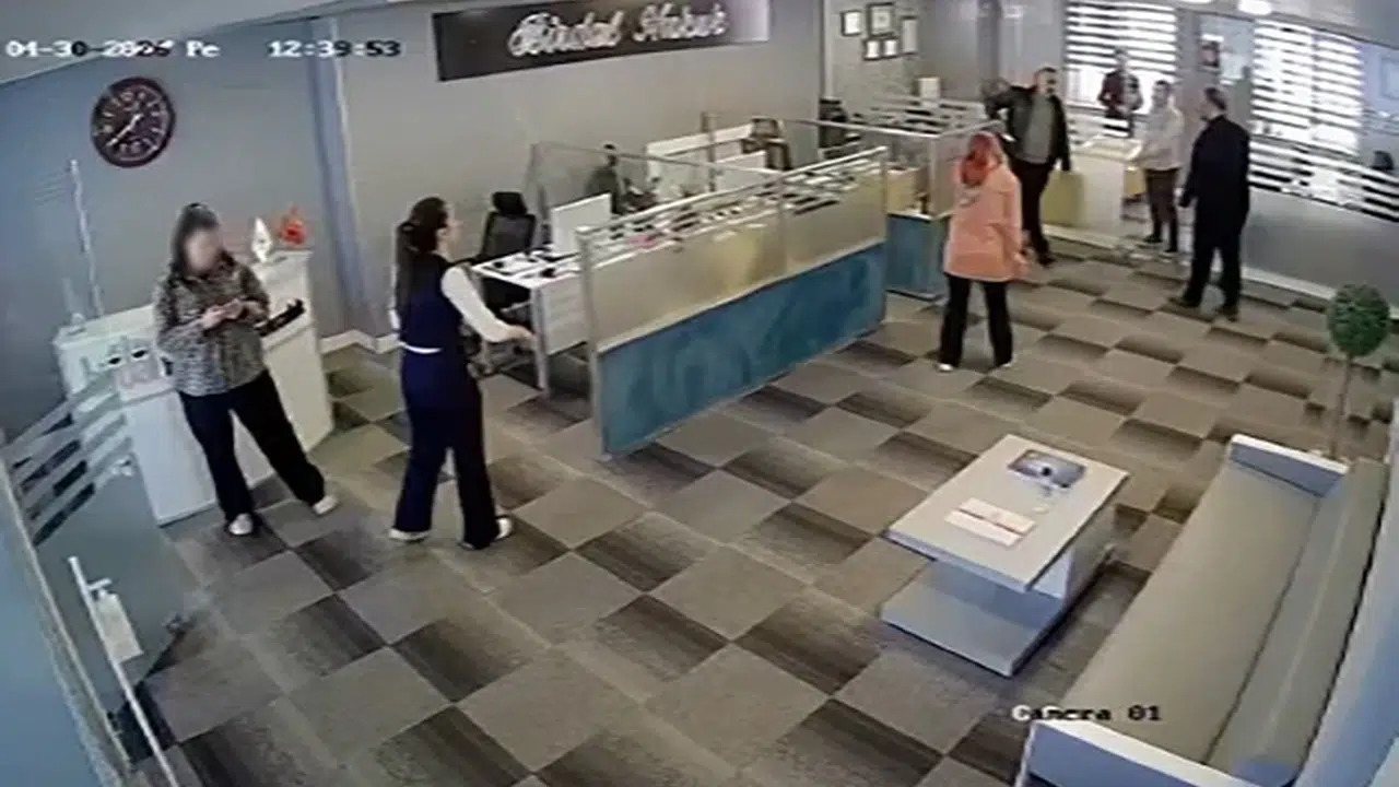 Erzurum’da dehşet anları: Avukata ofisinde bıçaklı saldırı girişimi