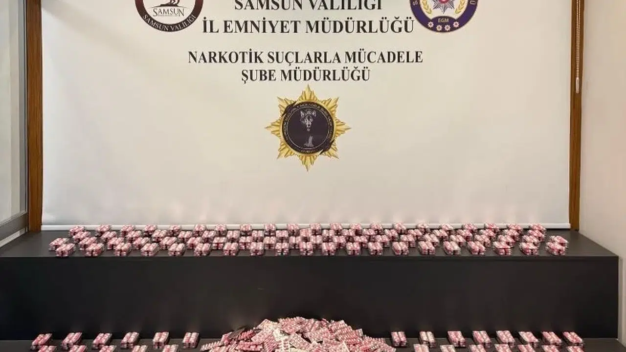 Samsun'da zehir tacirlerine ağır darbe: 11 bin 704 hapla yakayı ele verdi