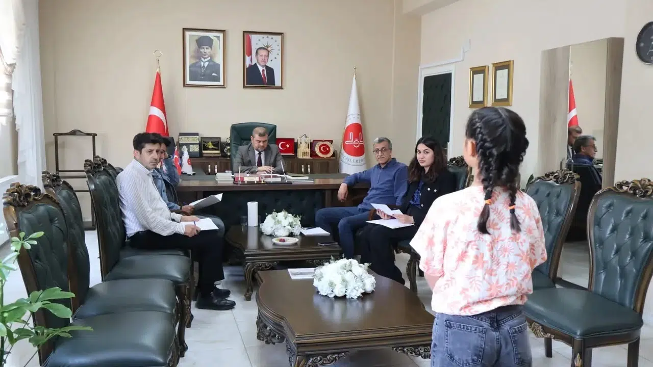 Minik yüreklerden yükselen naat sesleri Hatay'ı duygulandırdı: Sevgi evlerinde şiir şöleni