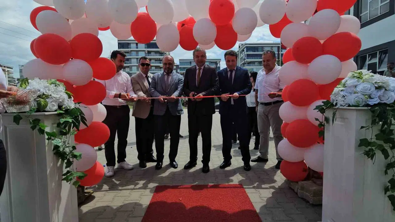 Geleceğin mucitleri Nazilli’de sahne aldı: Kız öğrencilerin teknoloji ve çevre odaklı projeleri tam not aldı
